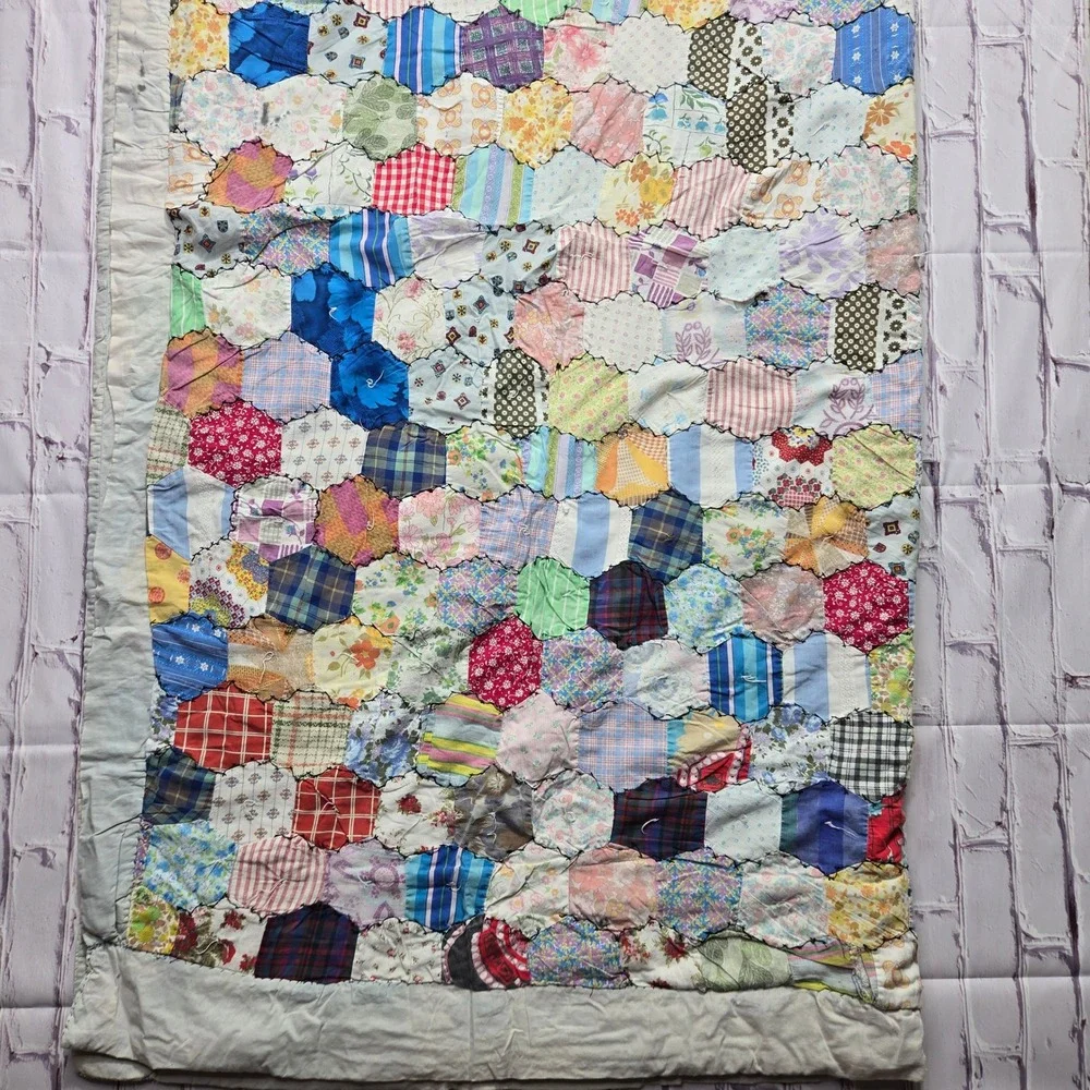 VTG Handmade Hexagon Grandmother Flower Garden Patchwork Antique Quilt 72x70
